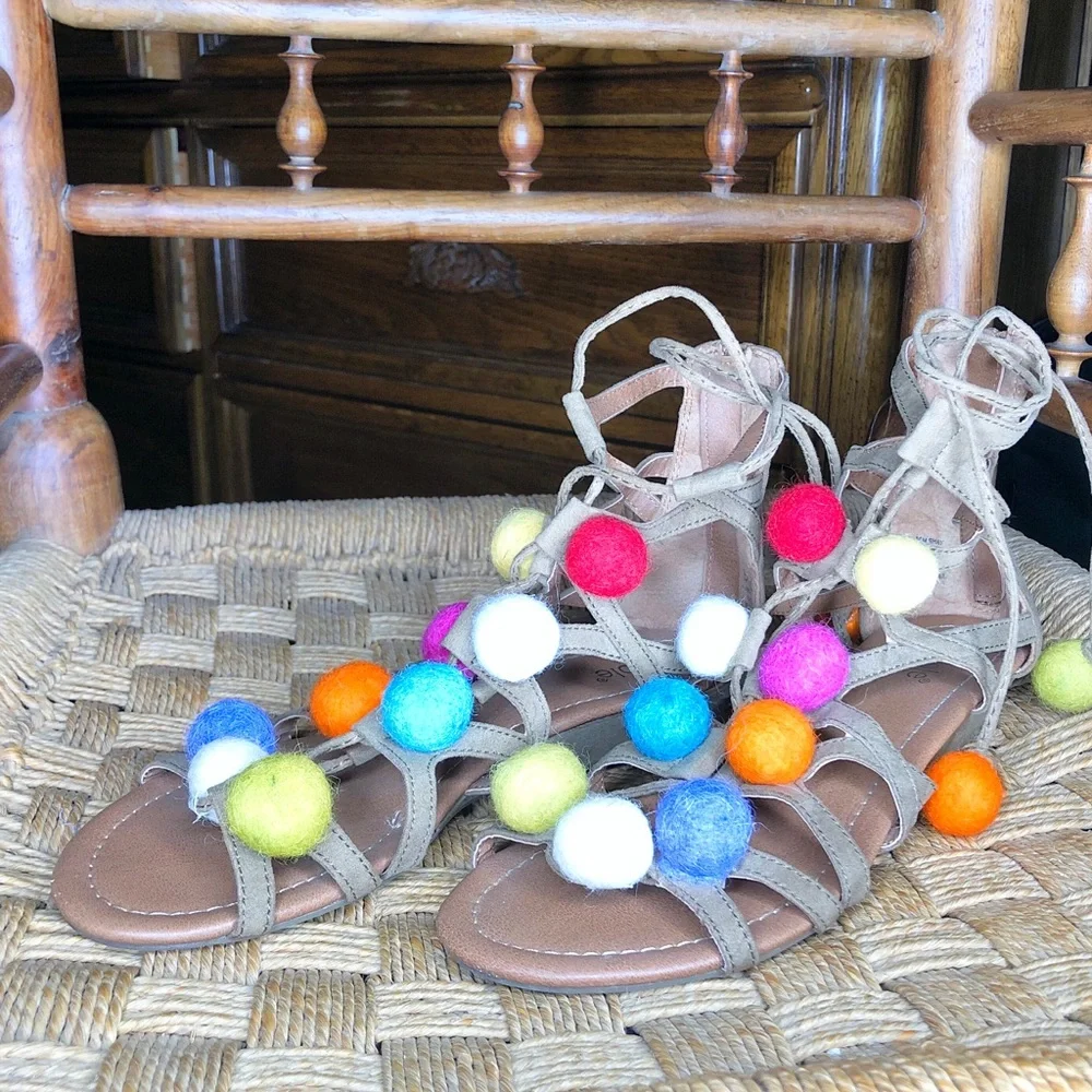 NICOLE pom pom sandals with zipper heel back 8.5 - Picture 6 of 6